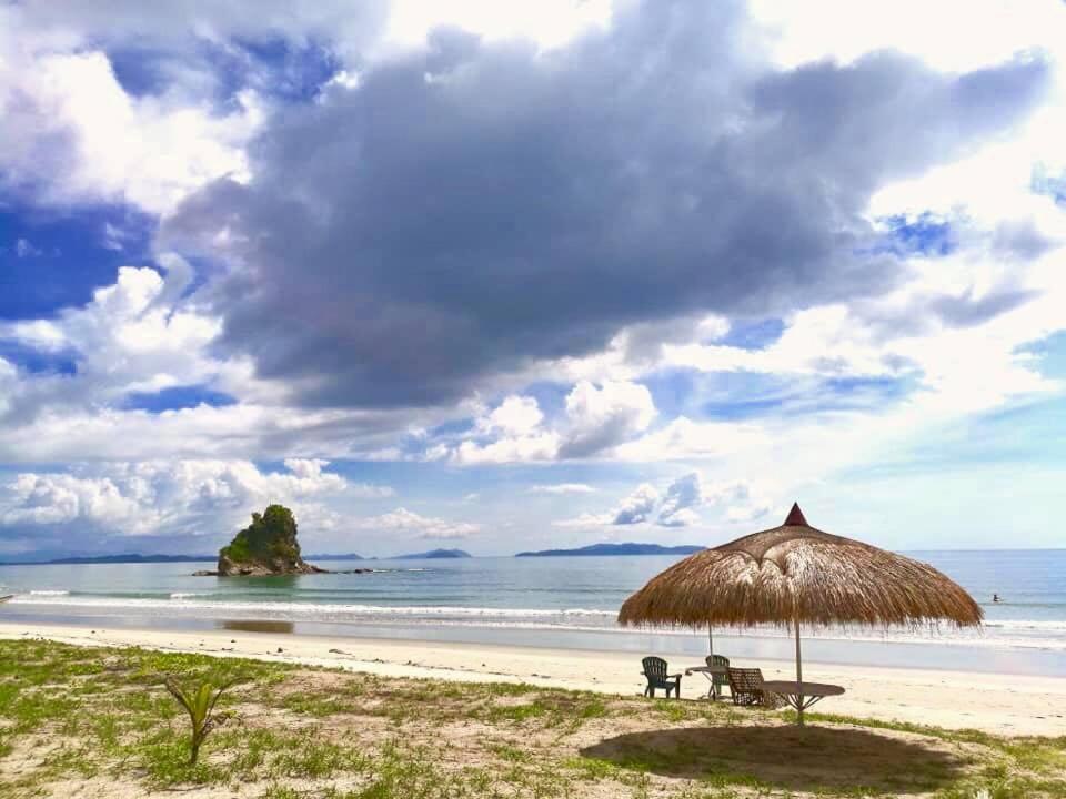 Lazuli Resort San Vicente  Buitenkant foto